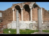 04613 ostia - regio i - insula xiv - domus di amore e psiche (i,xiv,5) - nymphaeum.jpg